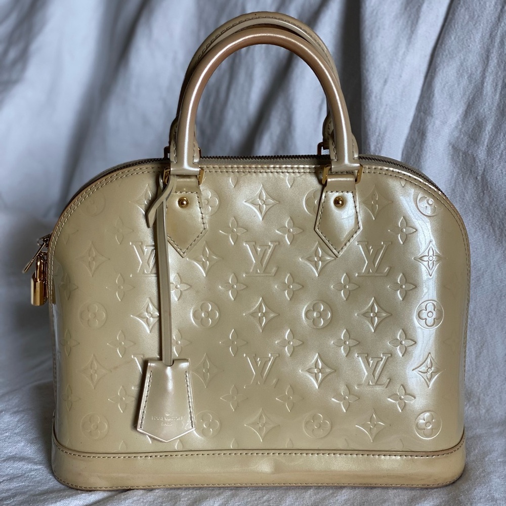 SOLD Louis Vuitton Vernis Alma